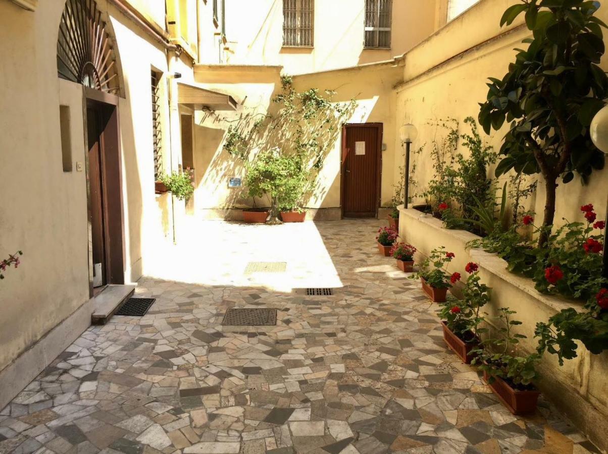 Royal Holiday House At The Center Rome Exterior photo